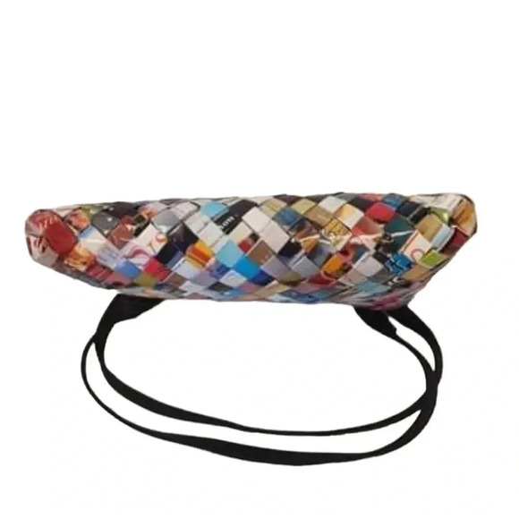 Recycled Magazine Weave  Wrapper Purse - Picture 5 of 6